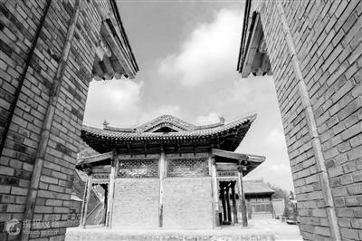蘭州莊嚴(yán)寺，曾經(jīng)是一位帝王的皇宮內(nèi)苑