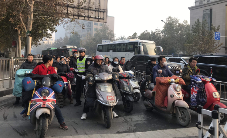 蘭州交警嚴(yán)查農(nóng)村地區(qū)“七類車(chē)”嚴(yán)重交通違法行為