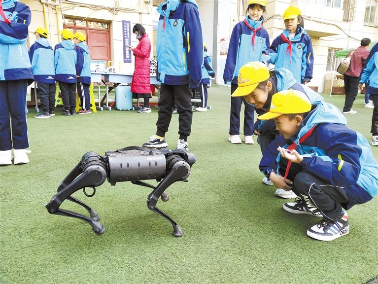 蘭州安西路小學(xué)“STEM種子?！苯遗?>
        </a><em>蘭州安西路小學(xué)“STEM種子?！苯遗?/em></li>
    <li><a  target=