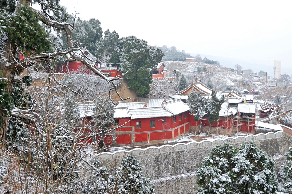 雪后的天水玉泉觀，仿佛回到了古秦州