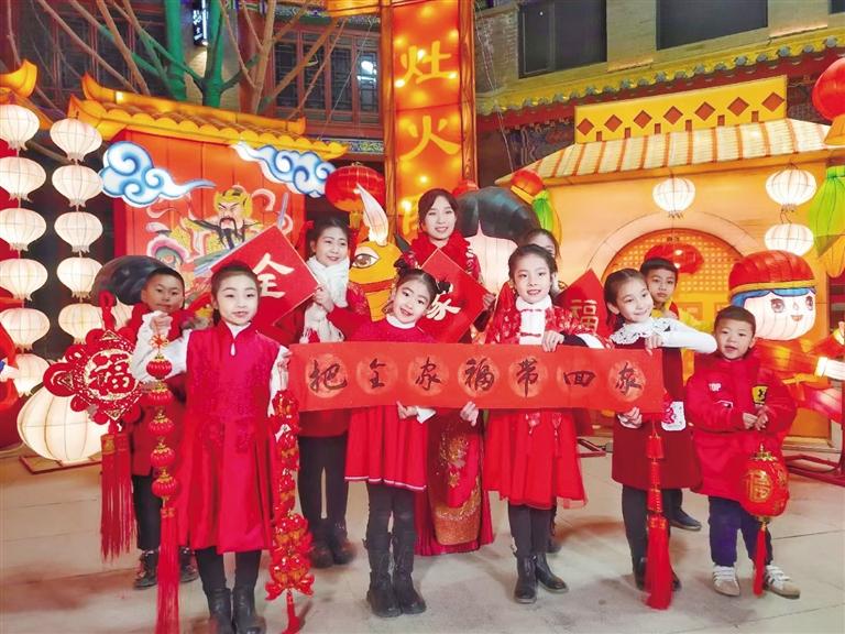 中共蘭州市委宣傳部出品 原創(chuàng)音樂電視《全家?！?向全市人民拜年！