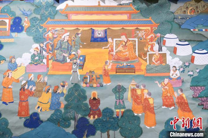 8月20日，在蘭州市博物館展出的大型歷史題材卷軸唐卡“涼州會盟”?！〈魑牟?攝