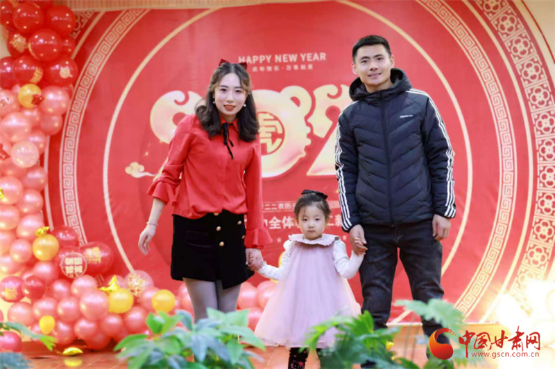 青春華章·特稿｜石榴花兒向西開 支教接力筑邊疆